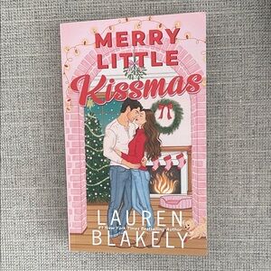 Merry Little Kissmas • Lauren Blakely Paperback Book